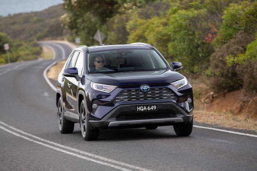  Toyota RAV4 Hybrid Cruiser 2019 года  (AU) (фото 2 из 21)